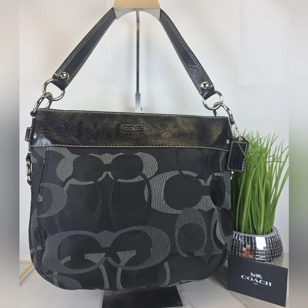 5GUL Coach Zoe Y2K Hobo Black Silver Optic Signature Hand‎ Shoulder Bag